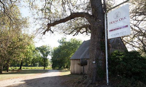 Currency Creek Winery Restaurant - Cruises Travel 9