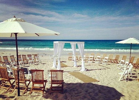 Bunkers Beach House - Travel Search 14