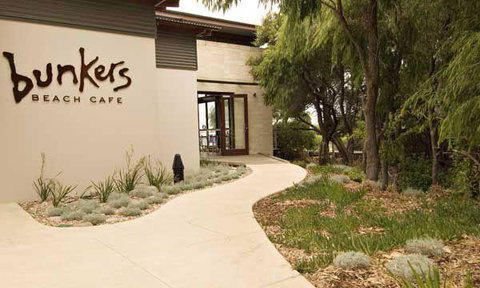 Bunkers Beach House - Travel Search 15