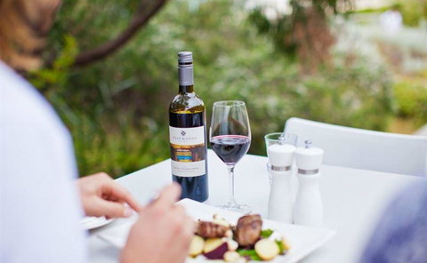 Bunkers Beach House - Travel Search 1