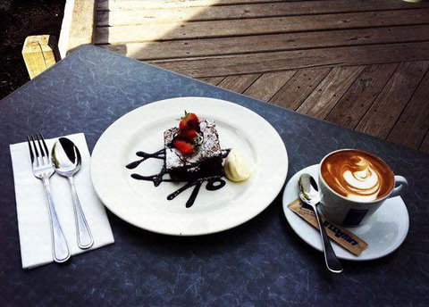 Bunkers Beach House - Travel Search 7