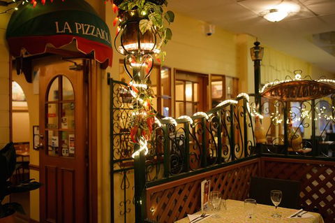 La Pizzaiola - Cruises Travel 0