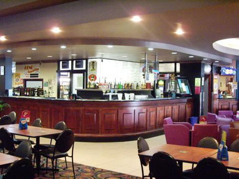 Brothers Leagues Club Innisfail - Cruises Travel 2