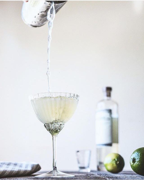 Dolly’s Bar & The Hibiscus Tavern - Travel Agents 3