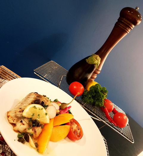 Aqua Restaurant & Bar - Travel Agents 10