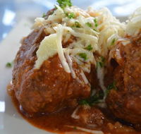 Manolis Greek Taverna - Cruises Travel