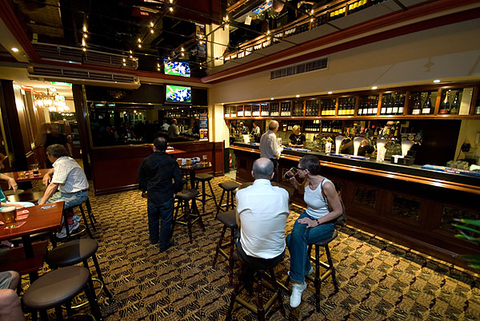 The Coach & Horses Hotel - Cruises Travel 3