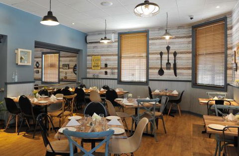 Bushrangers Bar & Brasserie - Cruises Travel 5