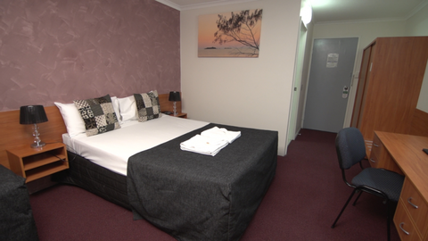 Albert Court Motel - Tourism Guide 1