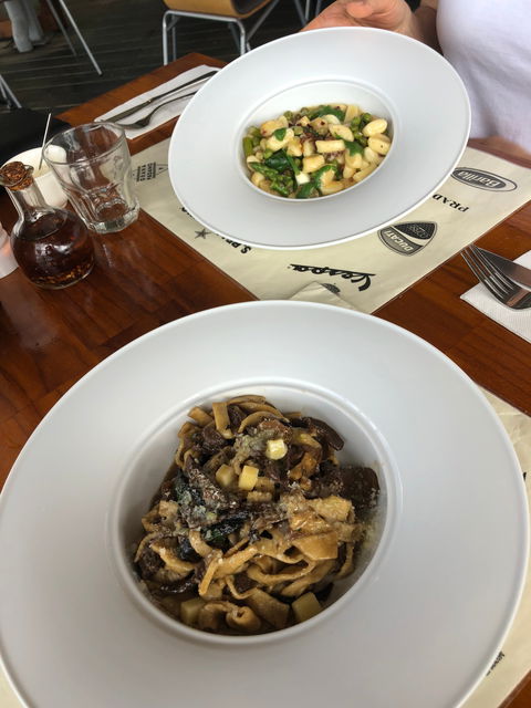 Italian Marina Pizza Restaurant - Travel Agents 5