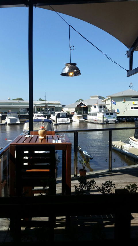 Italian Marina Pizza Restaurant - Travel Agents 6