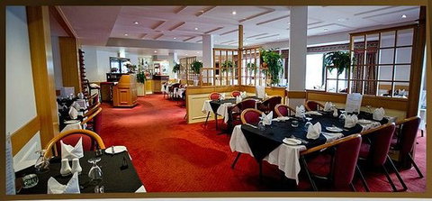 Signatures Restaurant & Conference Centre - Tourism Guide 0