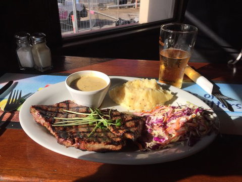 The Bush Inn Bar & Grill Steak House - Tourism Guide 0