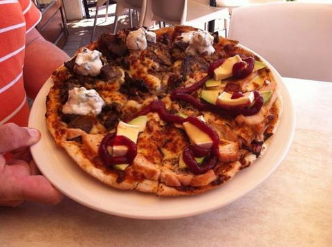 Zachary’s Gourmet Pizza Bar - Tourism Guide 0
