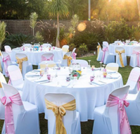 Picnic Bay Hotel - Travel Agents