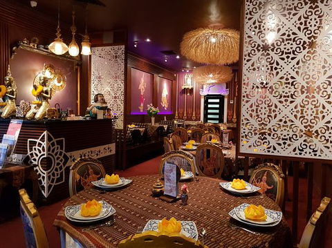Pai Tong Thai Restaurant - Cruises Travel 0