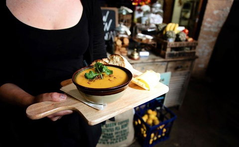 Worn-Out-Wares Cafe - Tourism Guide 9