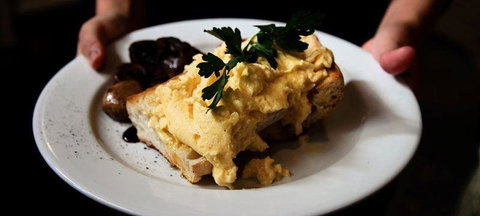 Worn-Out-Wares Cafe - Tourism Guide 2