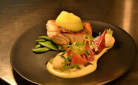 A La Bouffe Bar & Bistro - Tourism Guide 14