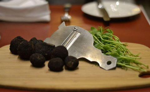 A La Bouffe Bar & Bistro - Tourism Guide 19