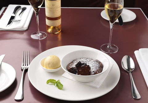 A La Bouffe Bar & Bistro - Tourism Guide 32