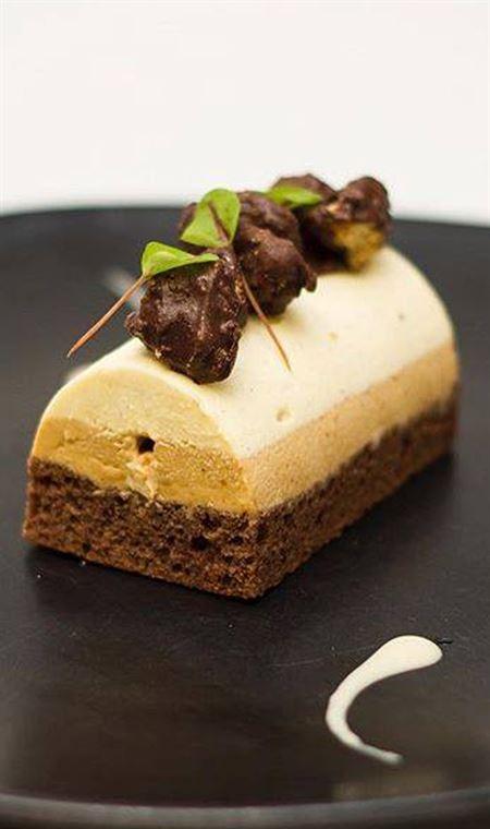 A La Bouffe Bar & Bistro - Tourism Guide 4