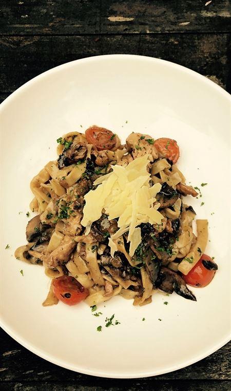 La Cucina Italian Eatery - Travel Agents 4