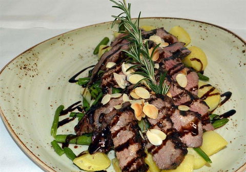 Rose Garden West Dubbo Thai Restaurant - Cruises Travel 12