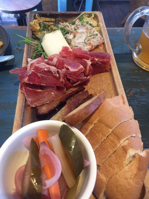 Lot 20 - Tourism Guide 4