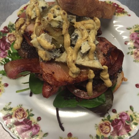 Velvet - Travel Agents 0