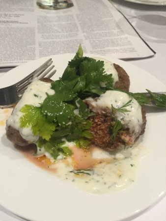 Lamont's Wine Store Cottesloe - Travel Agents 0