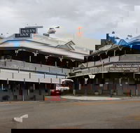 Dukes Inn - Cruises Travel