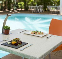 Hearson's Bistro - Travel Search