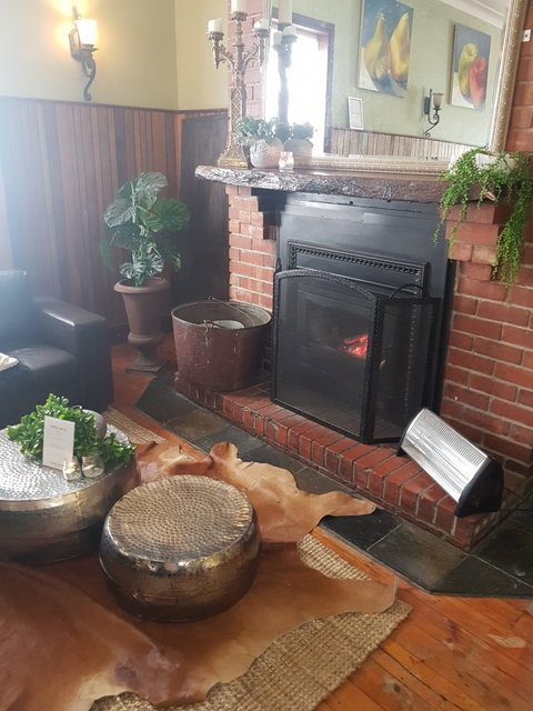 Inglewood Inn - Travel Agents 3