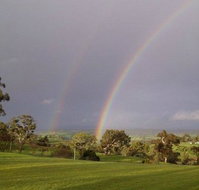 Tenafeate Creek Winery - Travel Agents