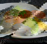 Arthur's Green - Travel Search