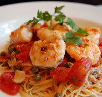 Mano's Paradise Point - Travel Search