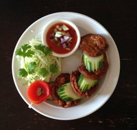 Thong Bai Thai - Travel Search