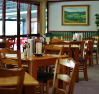 Cedar Lake Bistro - Tourism Guide