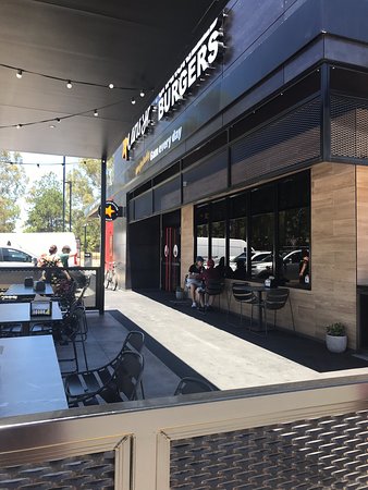 Carl's Jr - Travel Agents 0