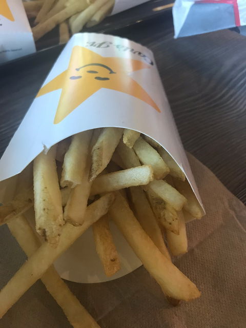 Carl's Jr - Travel Agents 3