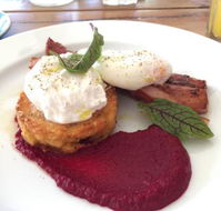High Tide Bar Grill And Cafe - Travel Agents