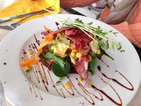 Warwick Gardens Galore - Travel Agents 0