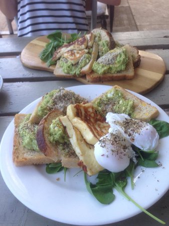 Esher Street Cafe & Deli - Tourism Guide 0
