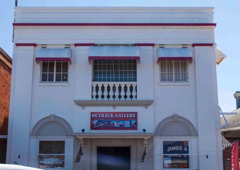 Outback Pics - Travel Agents 0