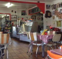 Mjs Retro  Vintage Wares - Cruises Travel