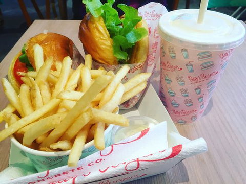 Betty's Burgers & Concrete Co. - Travel Agents 0