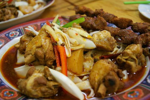 Ayiguli - Xingjiang Cuisine - Tourism Guide 0