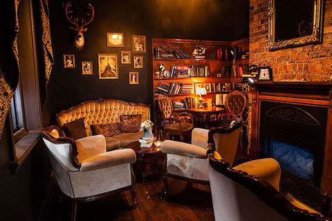 Antique Bar - Travel Agents 0