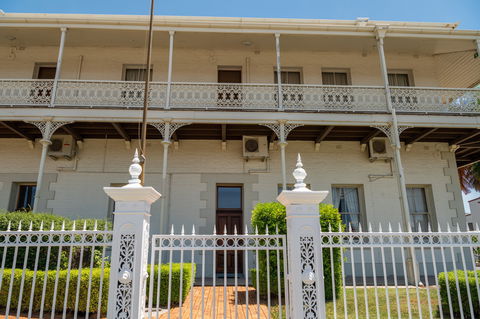 Denison Boutique Hotel - Cruises Travel 2